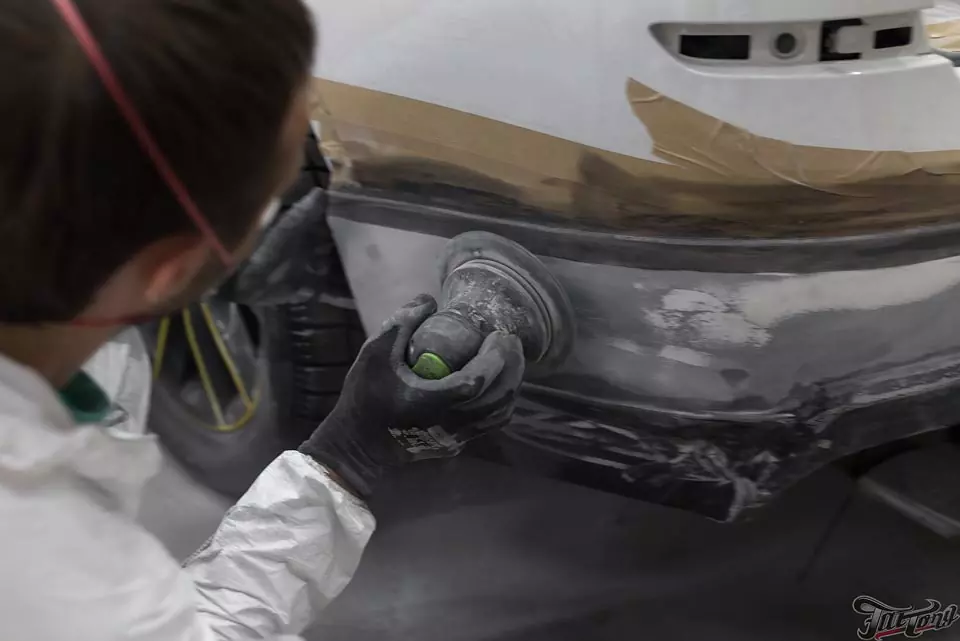 BMW X3. Подгонка и установка обвеса. Полная замена цвета кузова из белого в сине-фиолетовый перламутр.